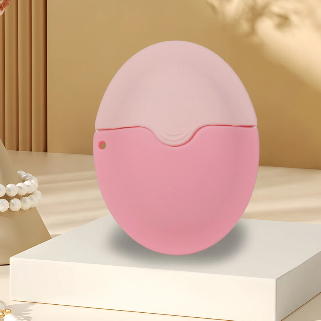 SunnySwipe ™ -  Silicone sunscreen and lotion roller (1+1 FREE)